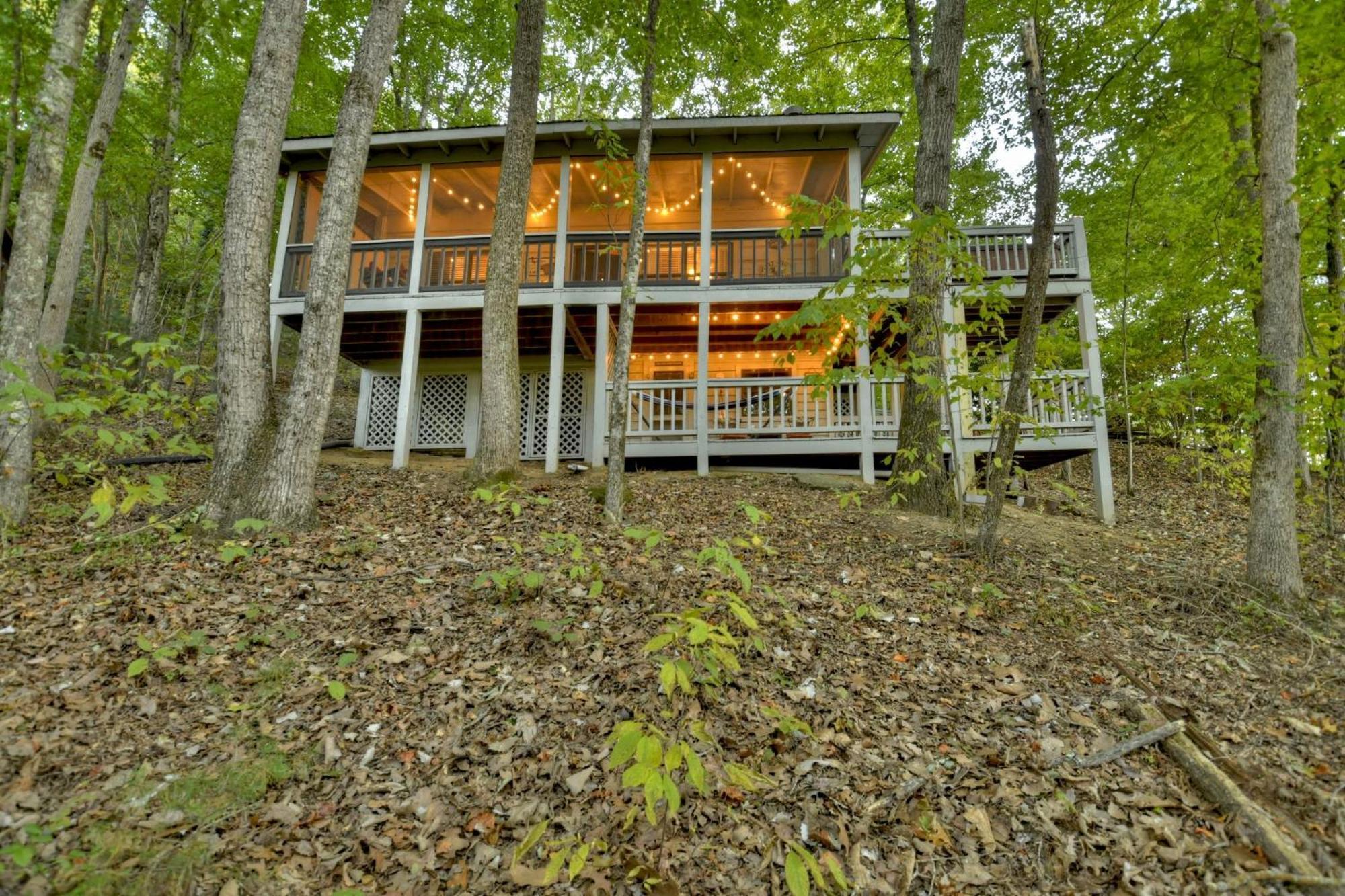 Hygge Haus Rustic Charm Cozy Beds And A Serene Location 埃利杰 外观 照片