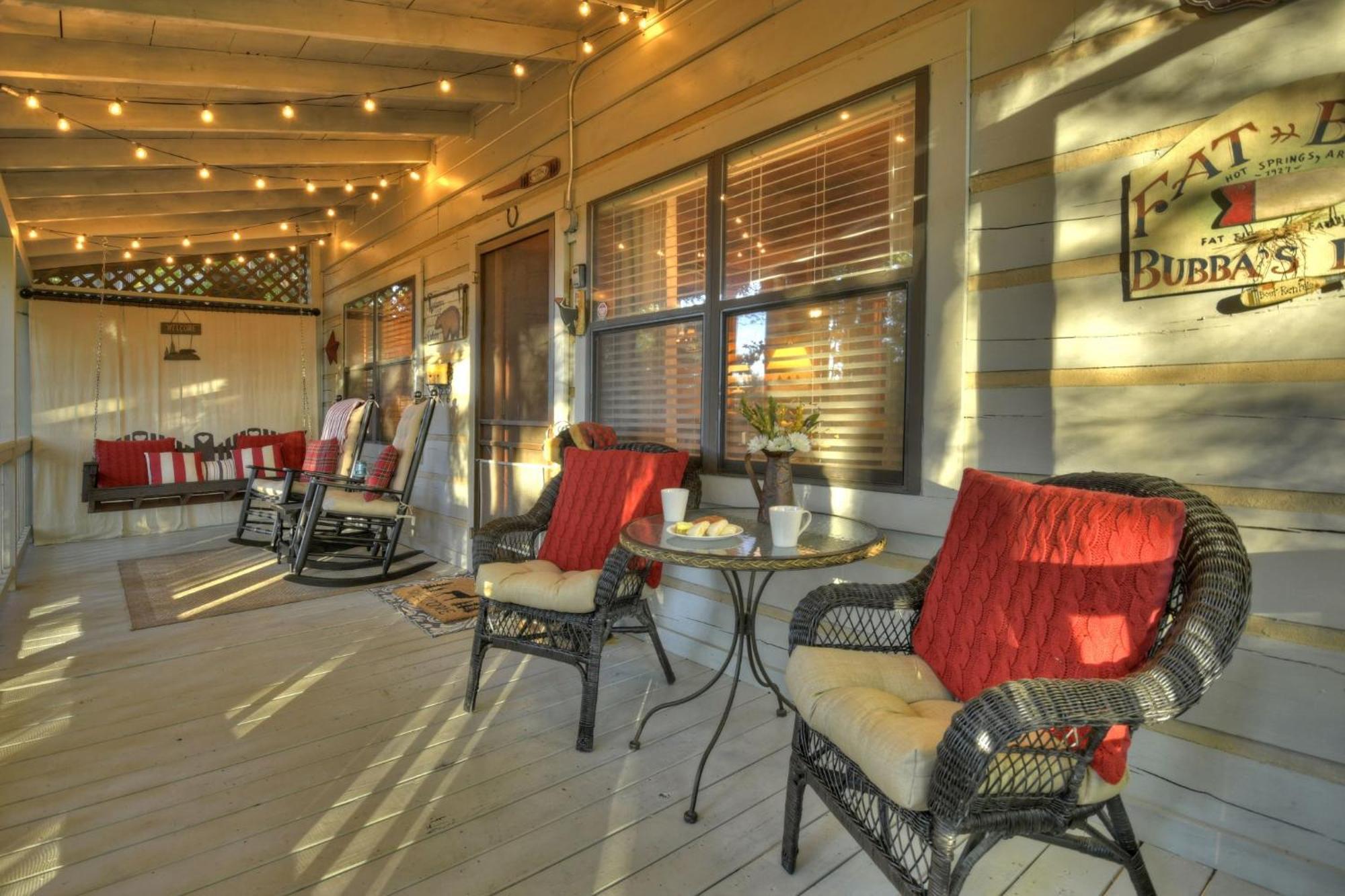 Hygge Haus Rustic Charm Cozy Beds And A Serene Location 埃利杰 外观 照片