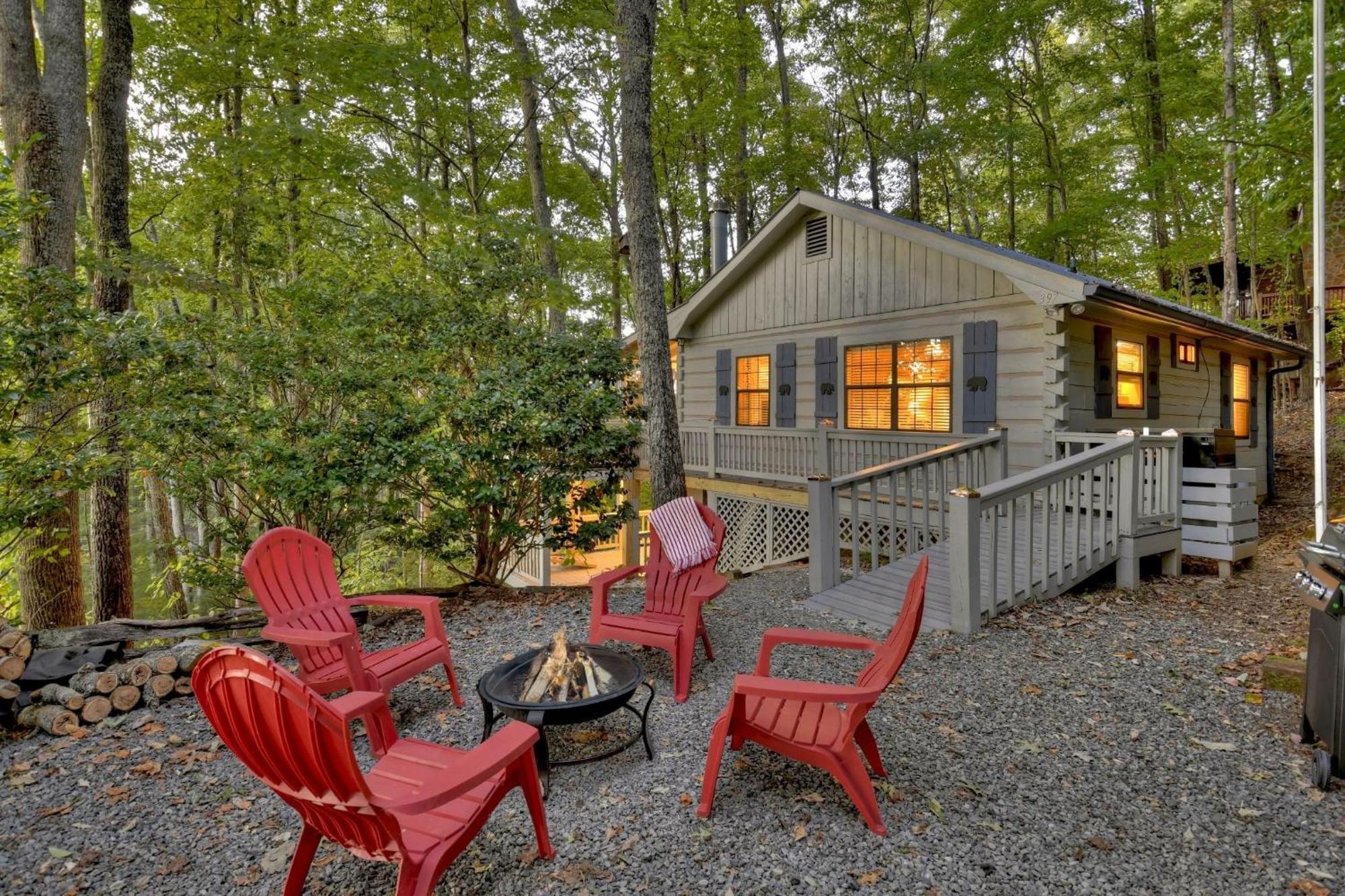 Hygge Haus Rustic Charm Cozy Beds And A Serene Location 埃利杰 外观 照片