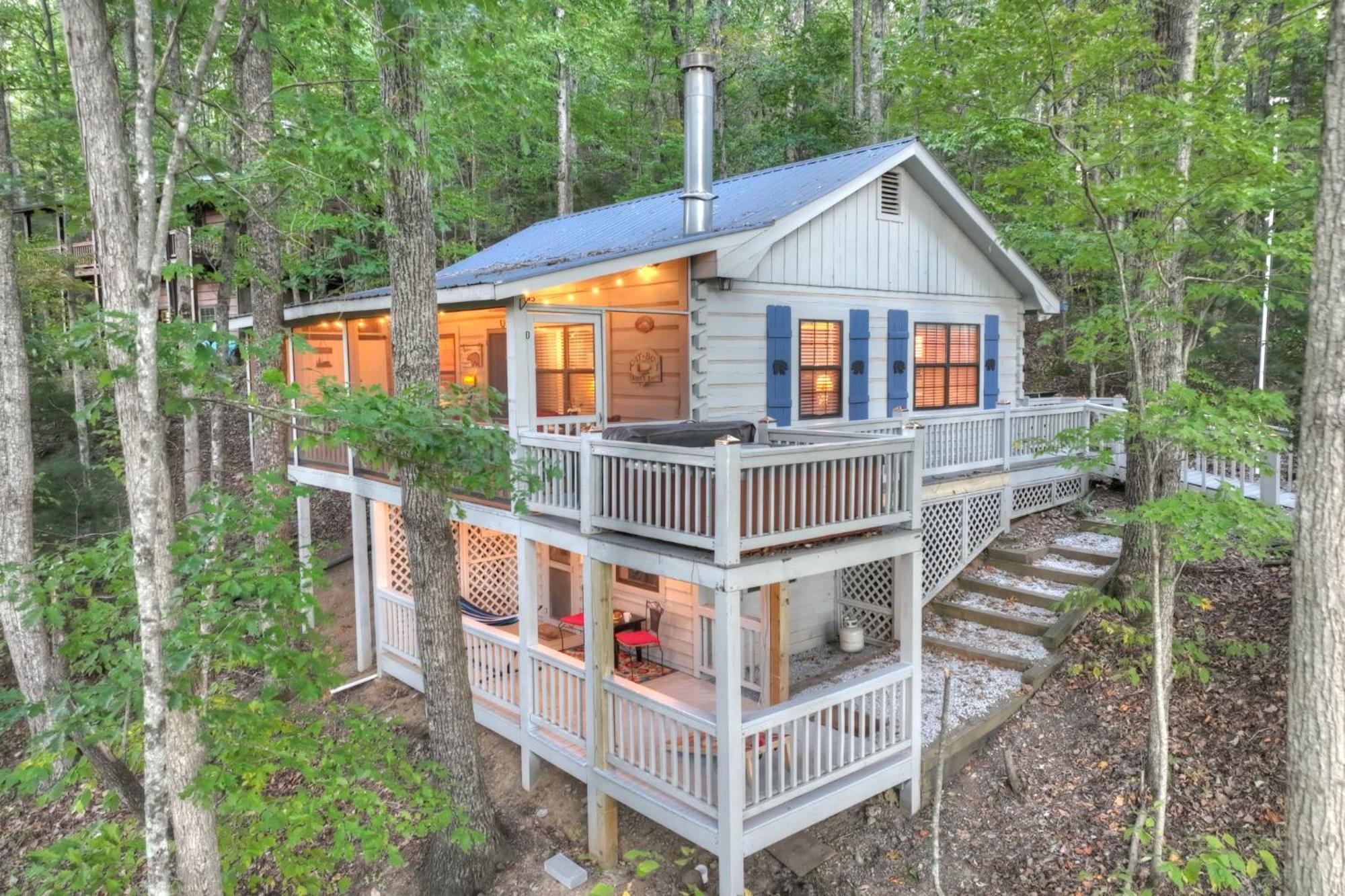 Hygge Haus Rustic Charm Cozy Beds And A Serene Location 埃利杰 外观 照片